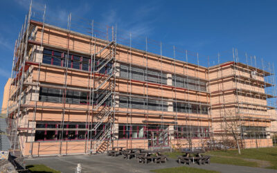 Sanierung + Erweiterung des Gebäudes